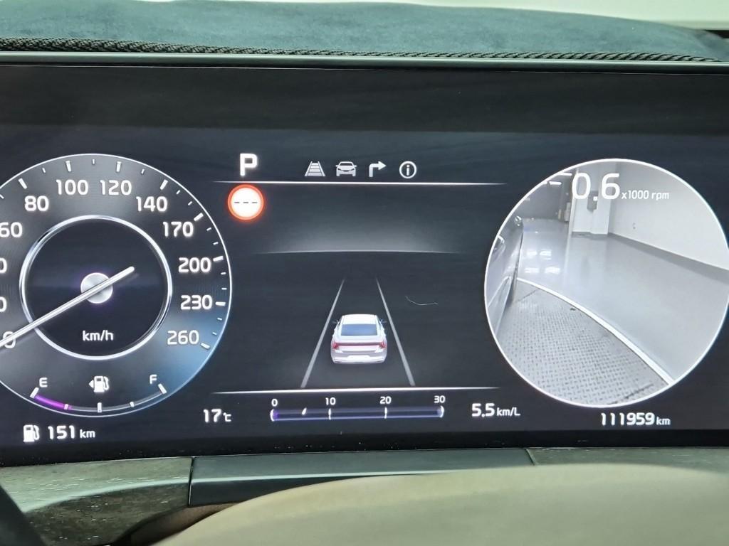 KIA K8 - Vista 6