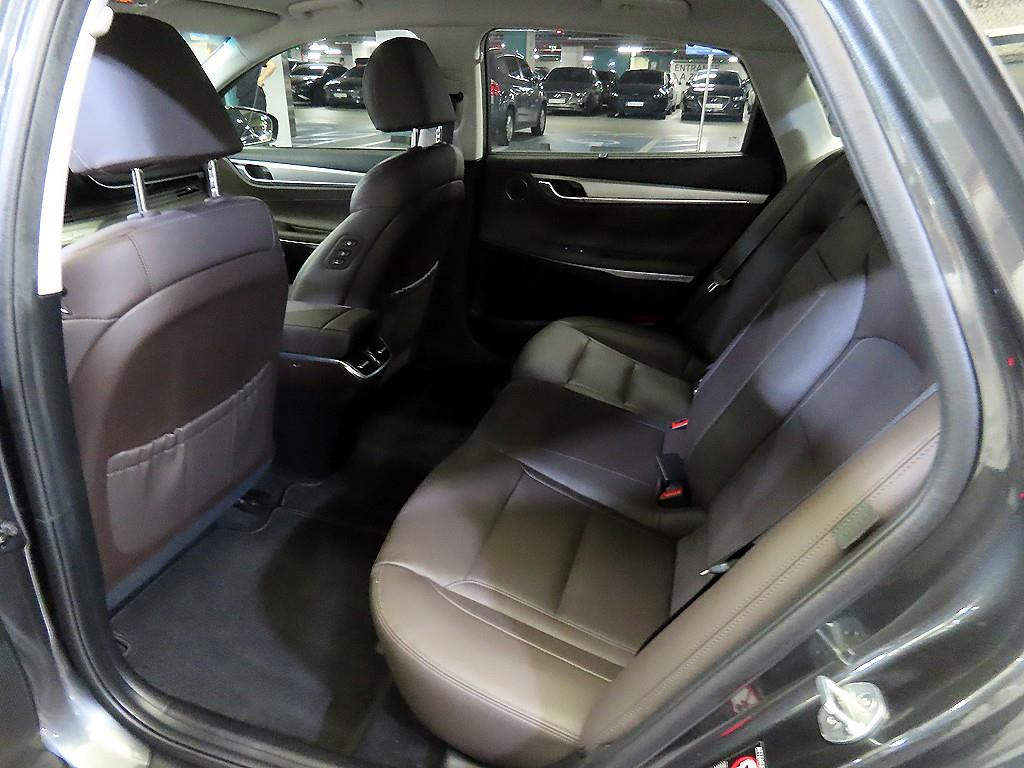 HYUNDAI Grandeur - Vista 7