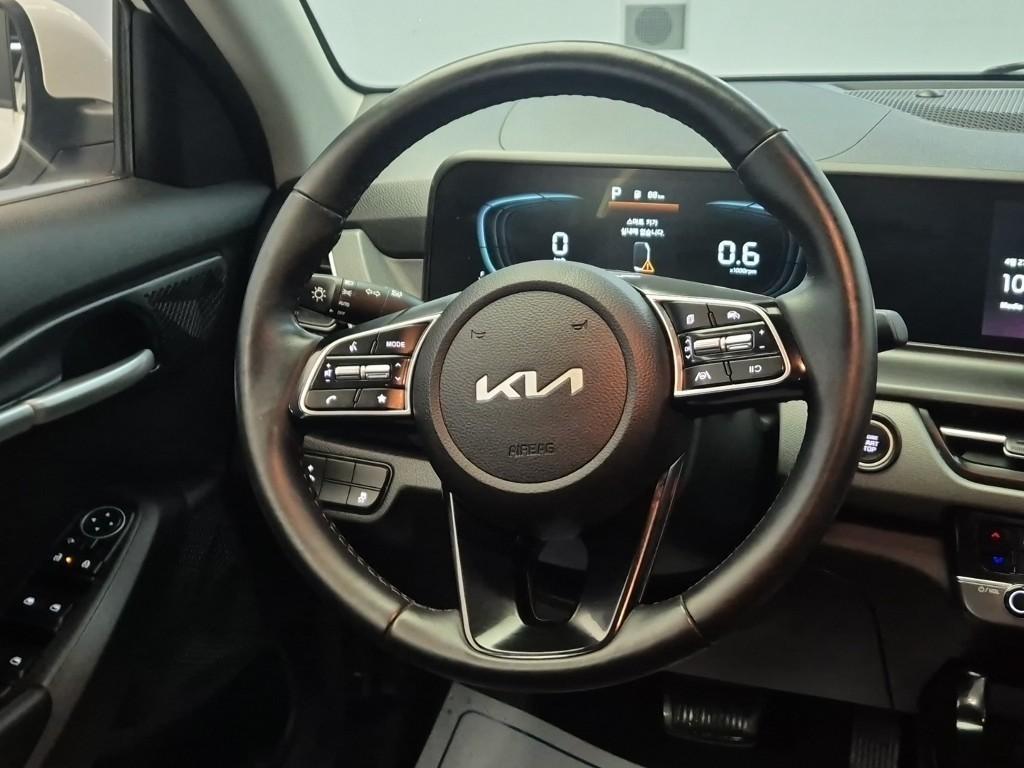 KIA Seltos - Vista 9