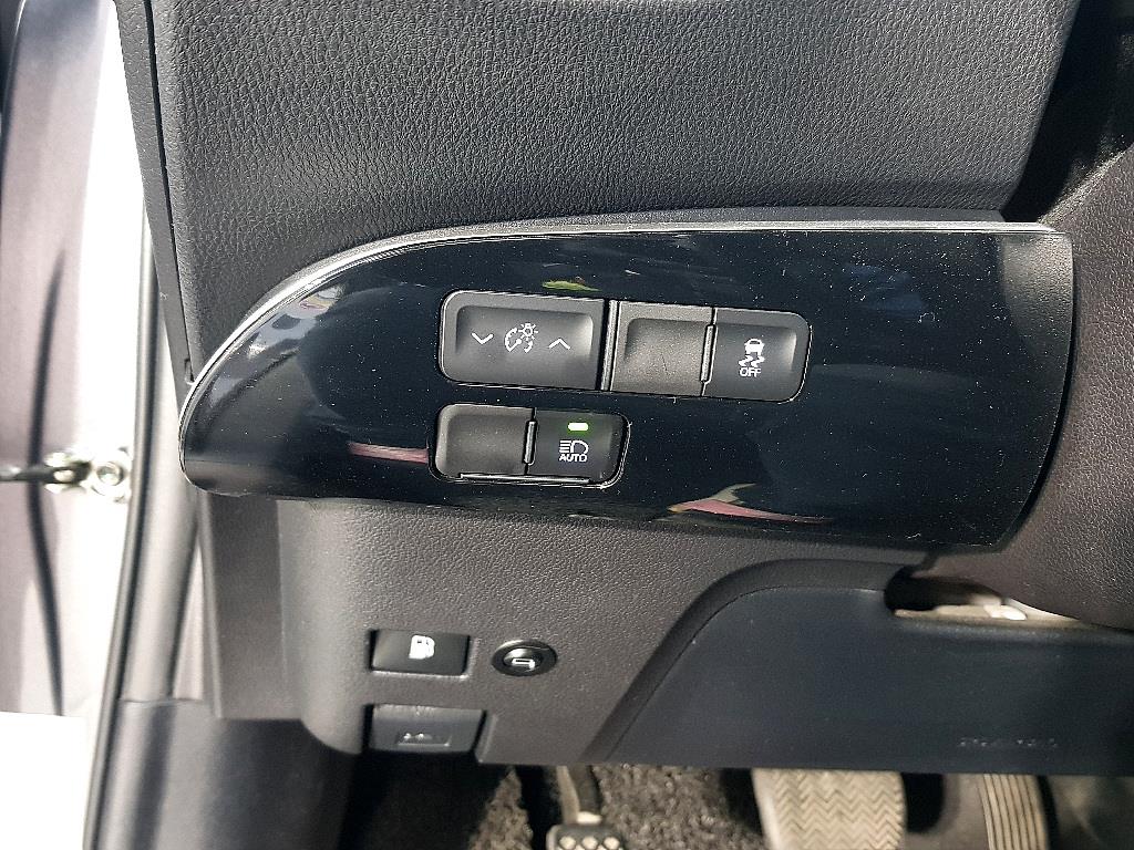 Toyota Prius - Vista 11