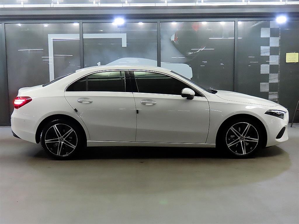 Mercedes Benz A Class - Vista 3