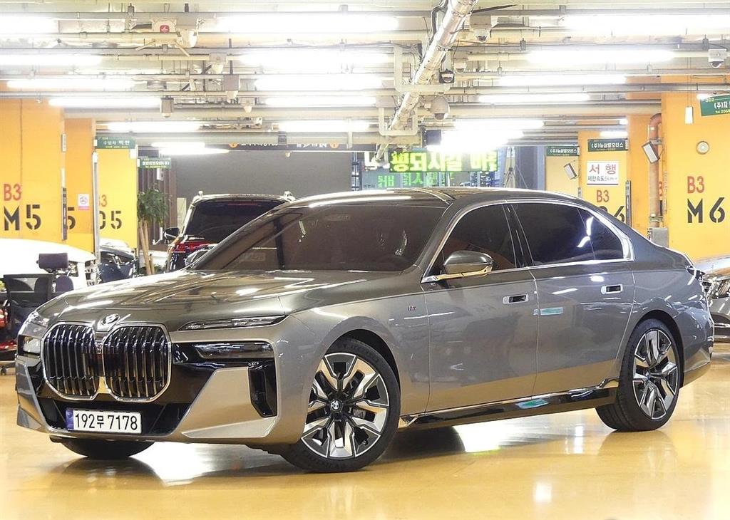 BMW 7 Series 2025 Gris - Importación desde Corea - HF Imports Iquique - Foto 1