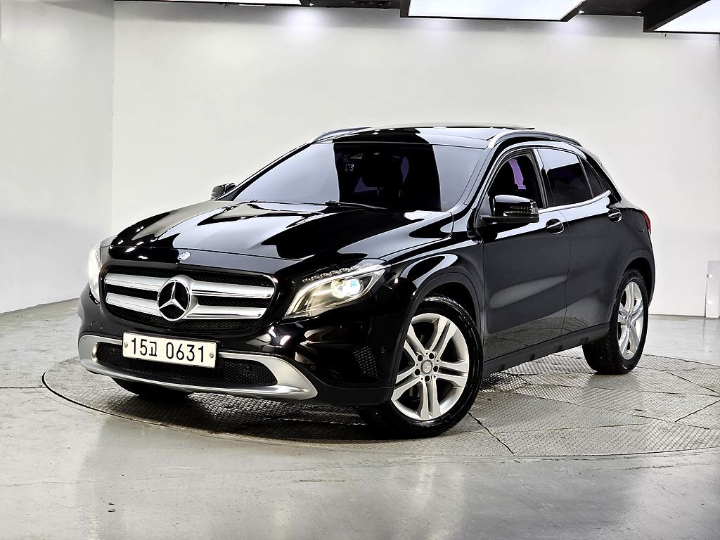 Mercedes Benz GLA Class 2016 Negro - Importación desde Corea - HF Imports Iquique - Foto 1