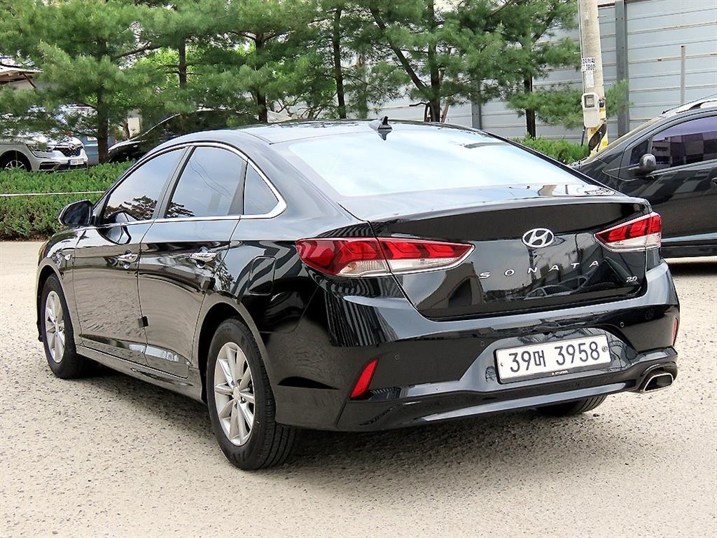 HYUNDAI Sonata - Vista 3