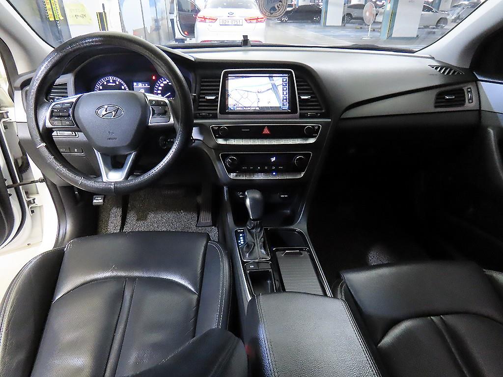 HYUNDAI Sonata - Vista 9