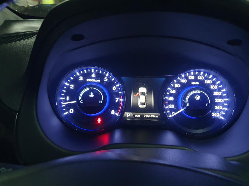 HYUNDAI Grandeur - Vista 9