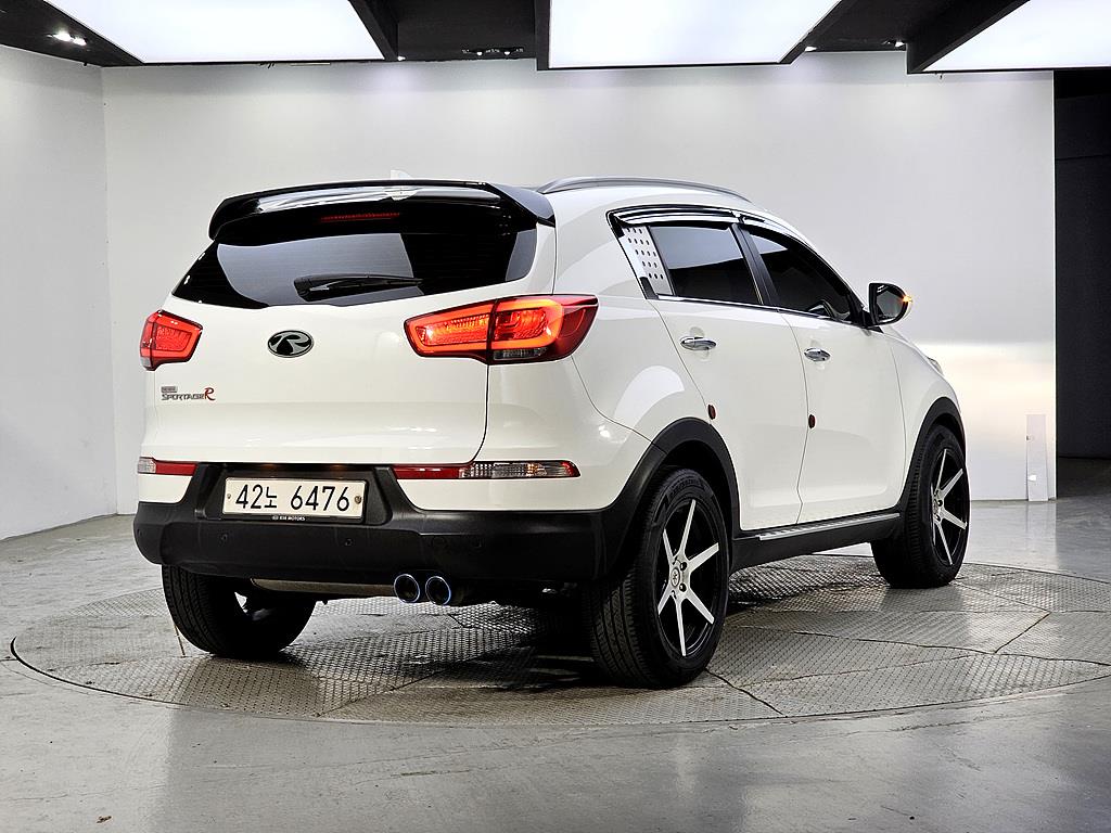 KIA Sportage - Vista 4