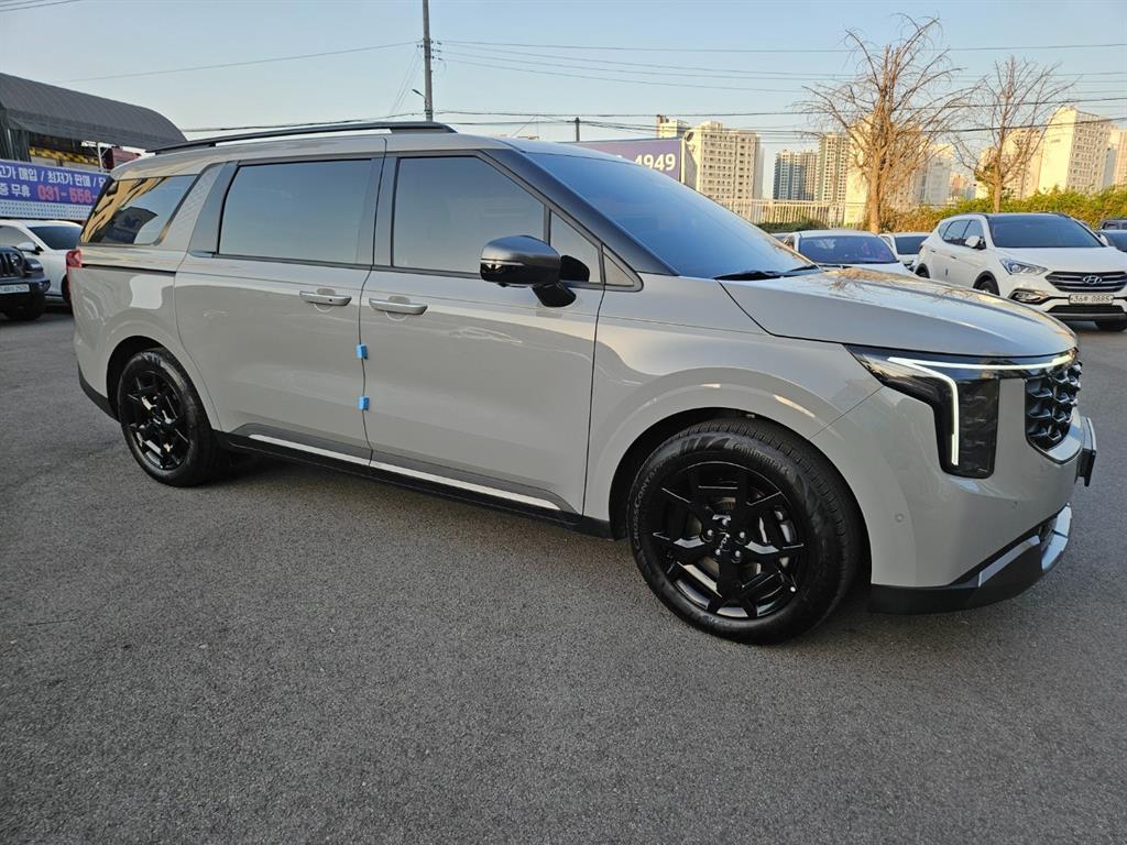KIA Carnival - Vista 2