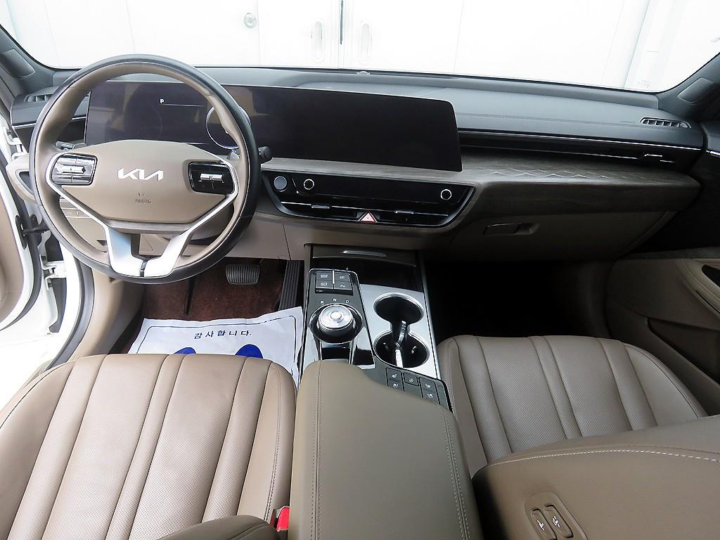 KIA K8 - Vista 7
