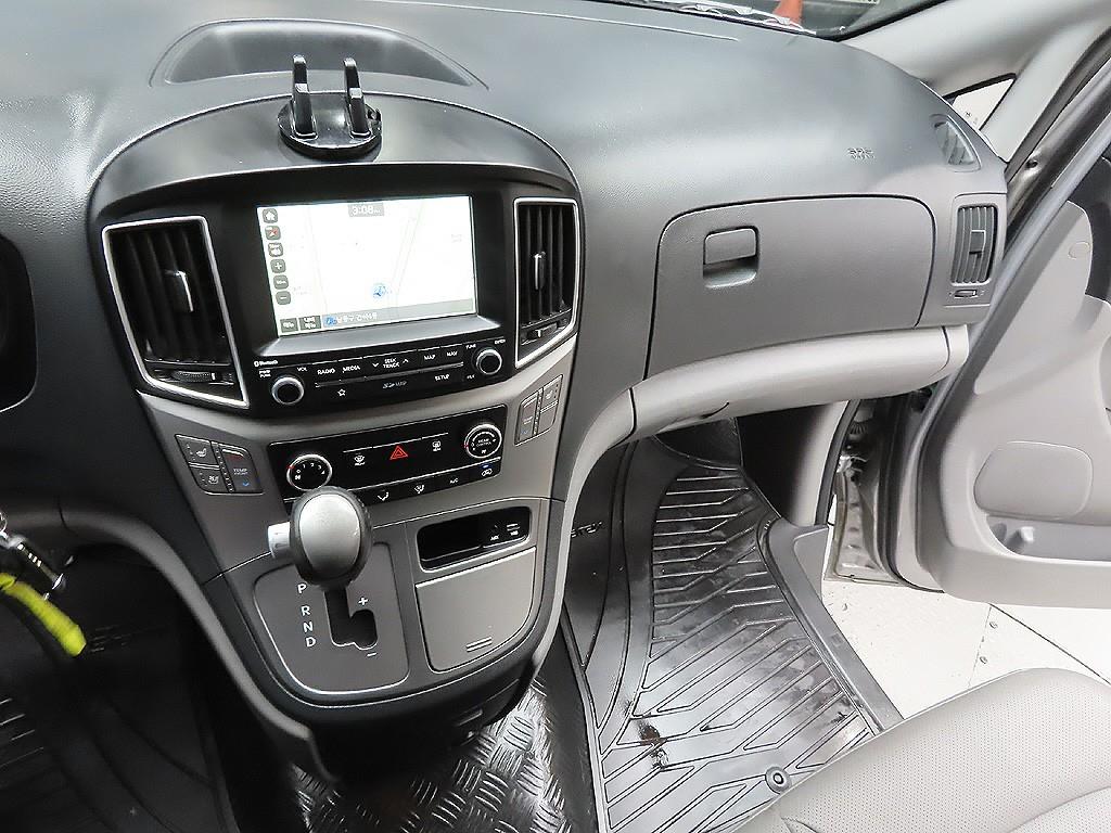 HYUNDAI Starex 2019 Plateado - Importación desde Corea - HF Imports Iquique - Foto 7