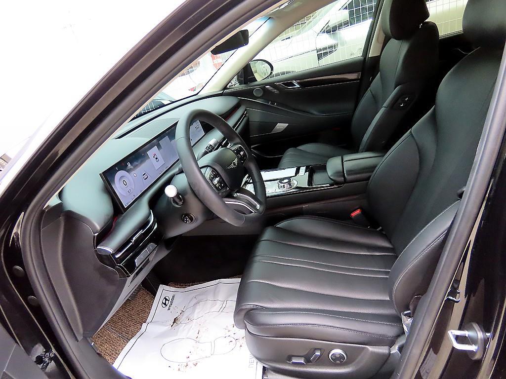 Genesis G80 - Vista 5