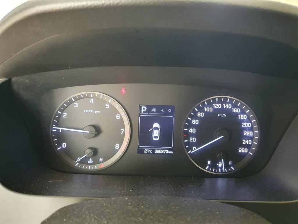HYUNDAI Sonata - Vista 7