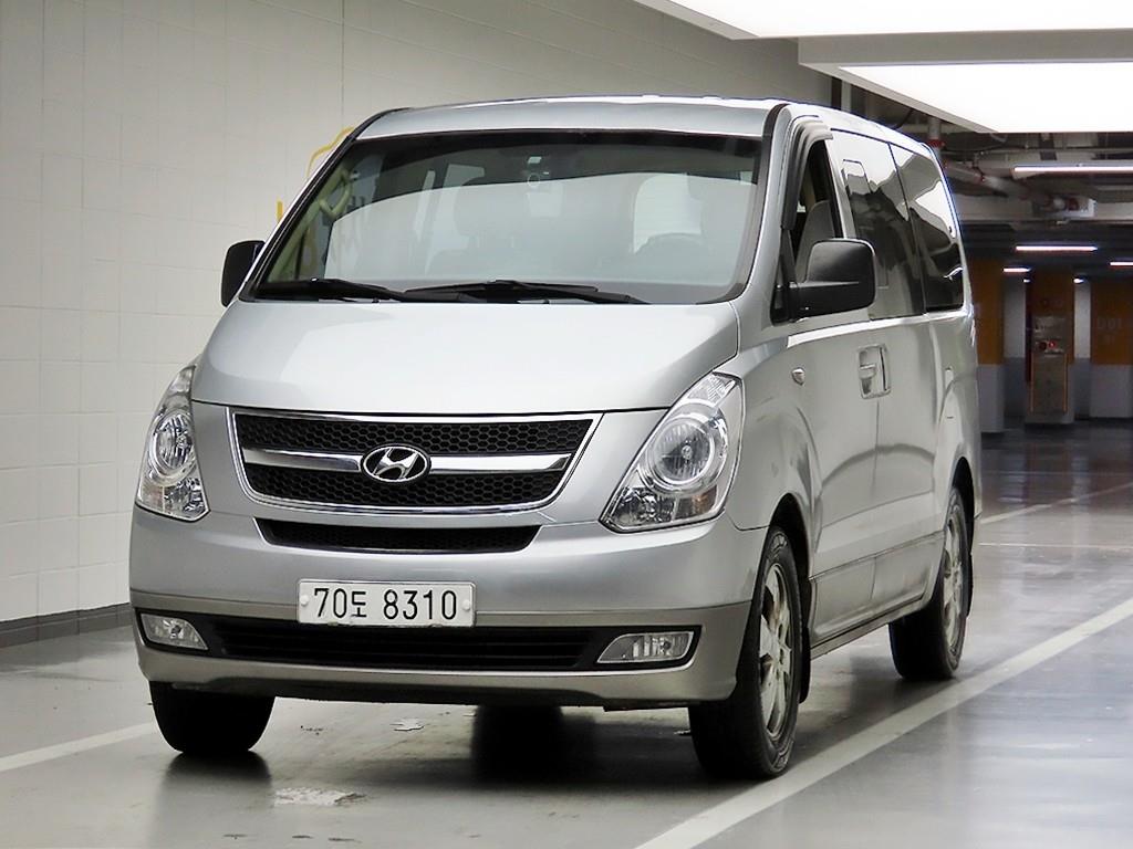 HYUNDAI Starex - Vista 2