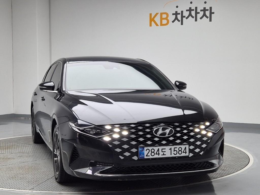 HYUNDAI Grandeur - Vista 4