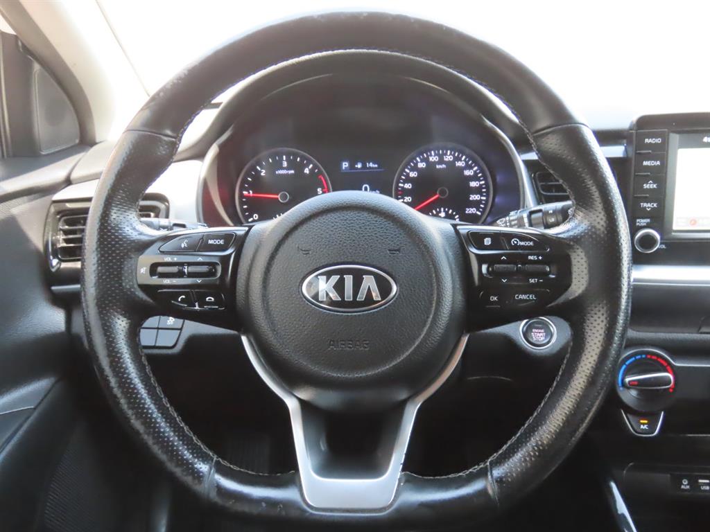 KIA Stonic 2018 Blanco - Importación desde Corea - HF Imports Iquique - Foto 10