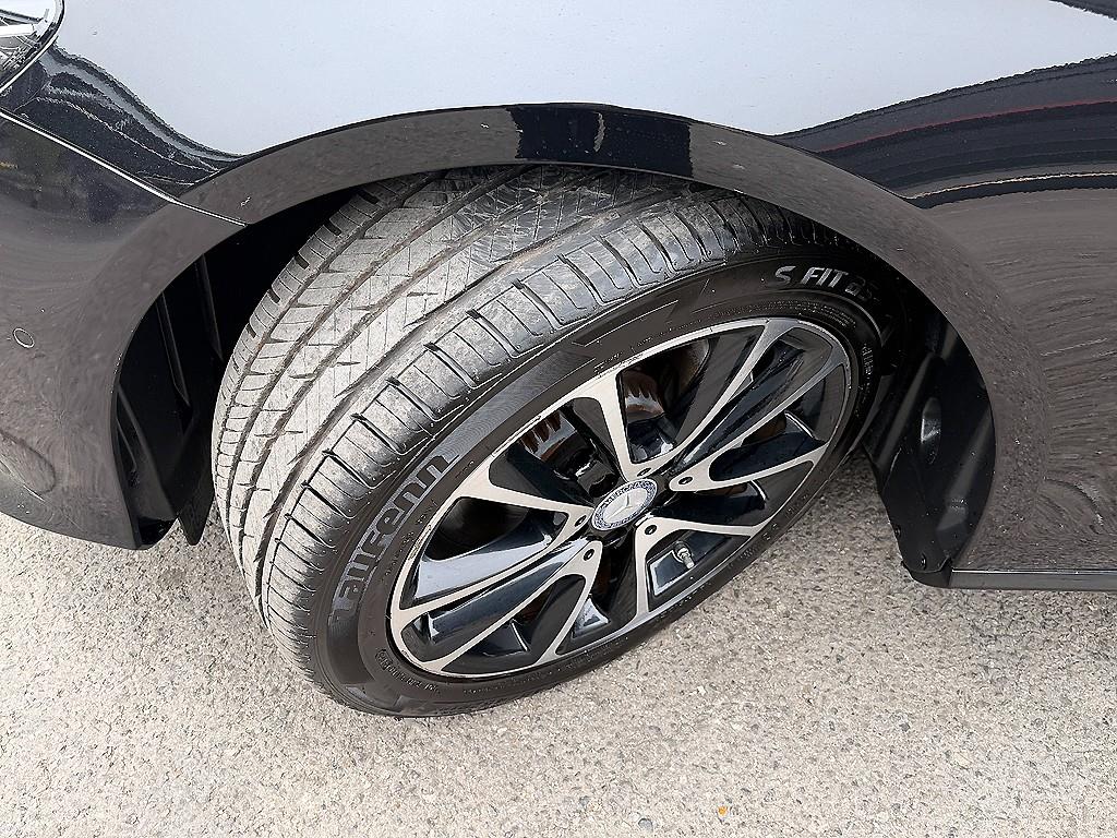Mercedes Benz E class 2017 Negro - Importación desde Corea - HF Imports Iquique - Foto 20