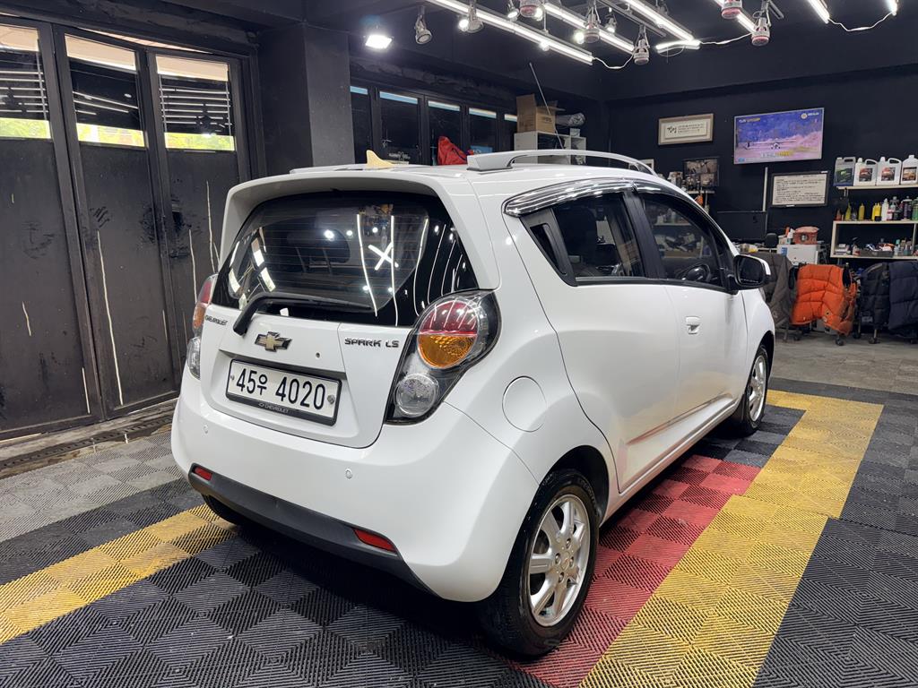 Chevrolet Spark - Vista 4