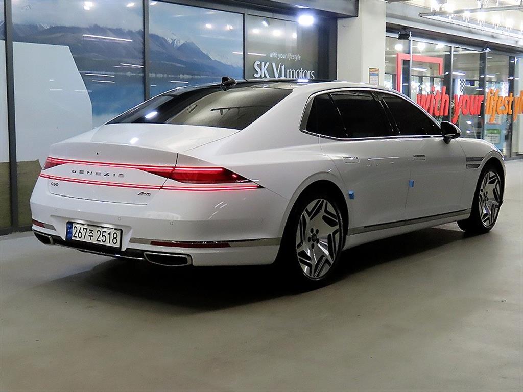 Genesis G90 - Vista 4