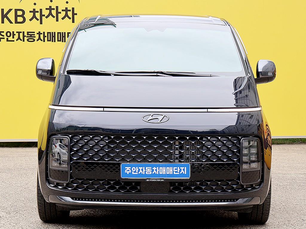 HYUNDAI Staria 2023 Negro - Importación desde Corea - HF Imports Iquique - Foto 1