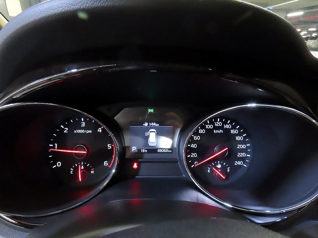 KIA Carnival - Vista 9