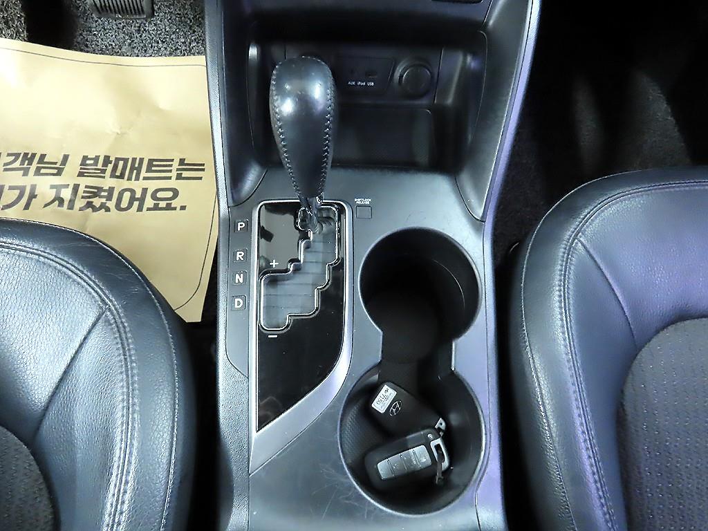 HYUNDAI Tucson - Vista 10