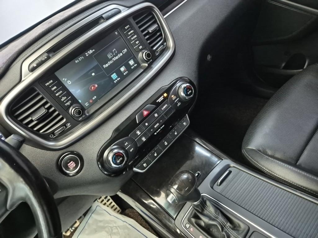 KIA Sorento - Vista 12