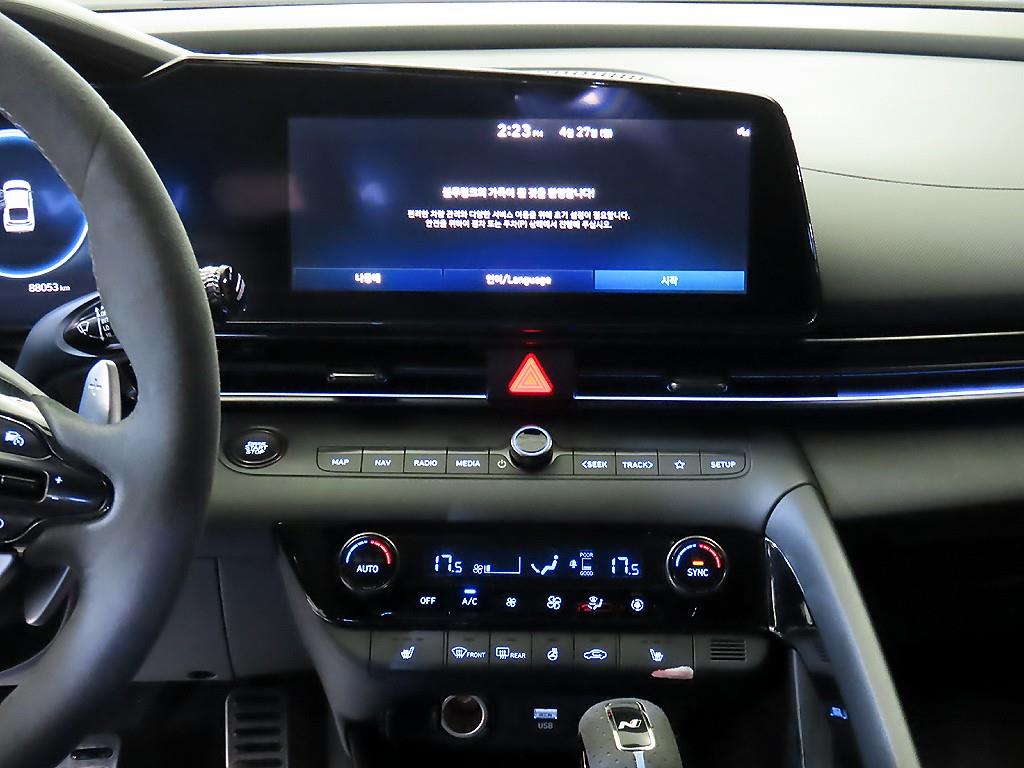 HYUNDAI Avante - Vista 11