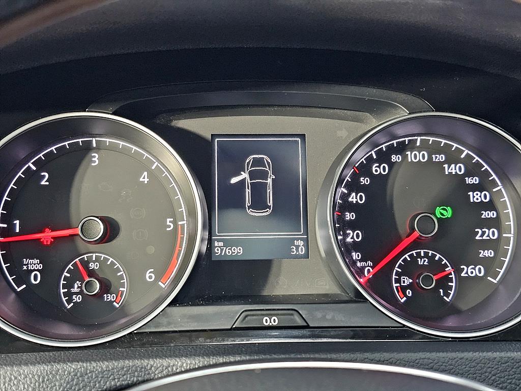 Volkswagen Golf - Vista 7