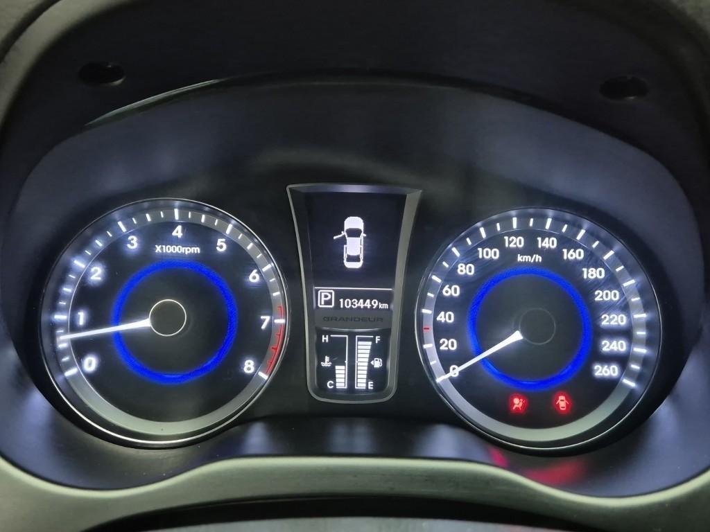 HYUNDAI Grandeur - Vista 6