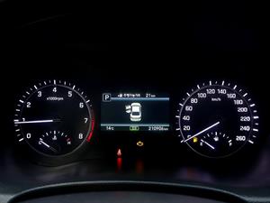 Genesis G80 - Vista 12