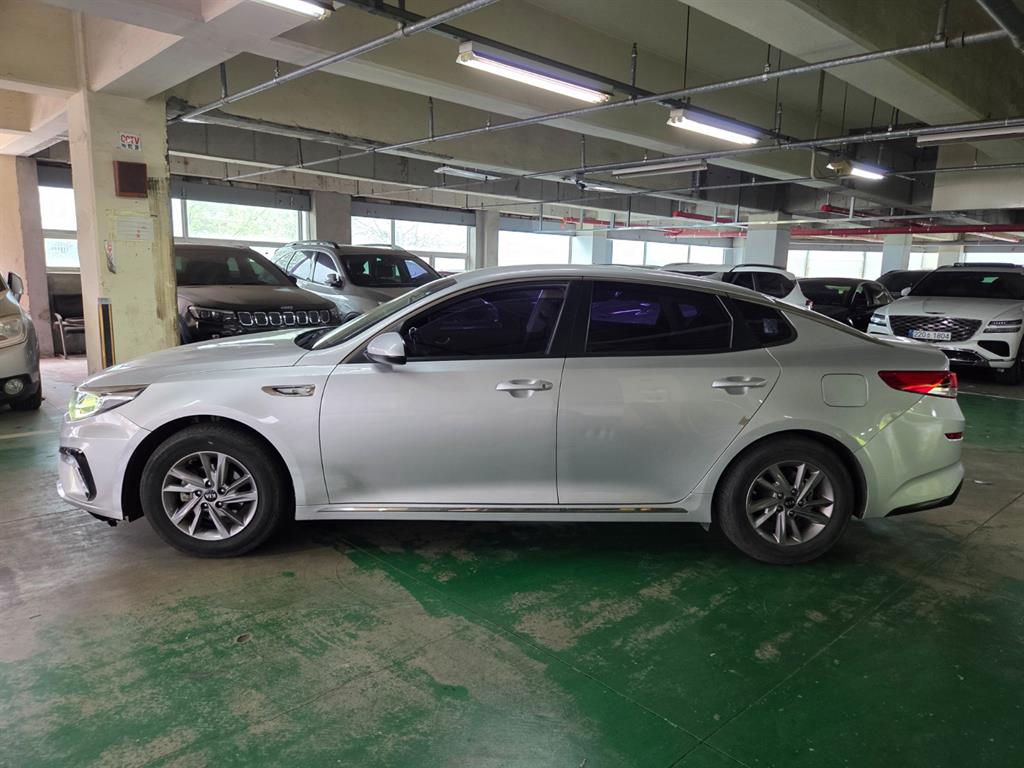 KIA K5 - Vista 3