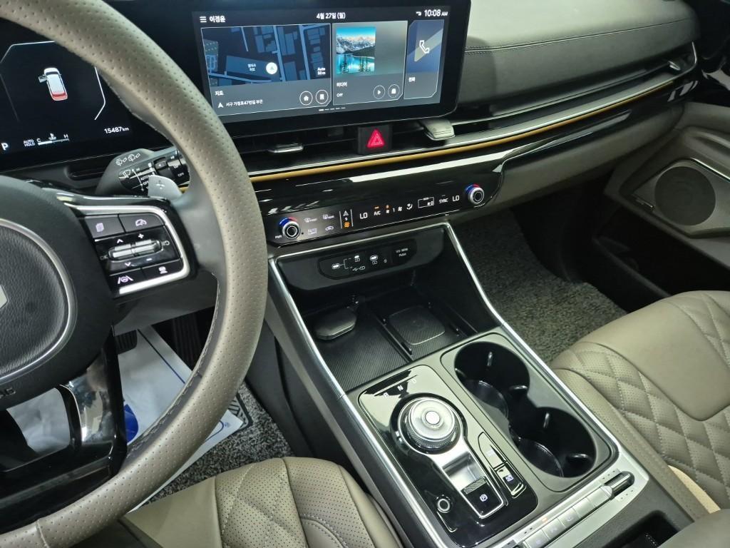 KIA Carnival - Vista 8