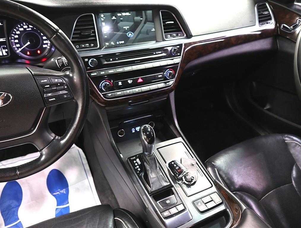 HYUNDAI Aslan - Vista 11