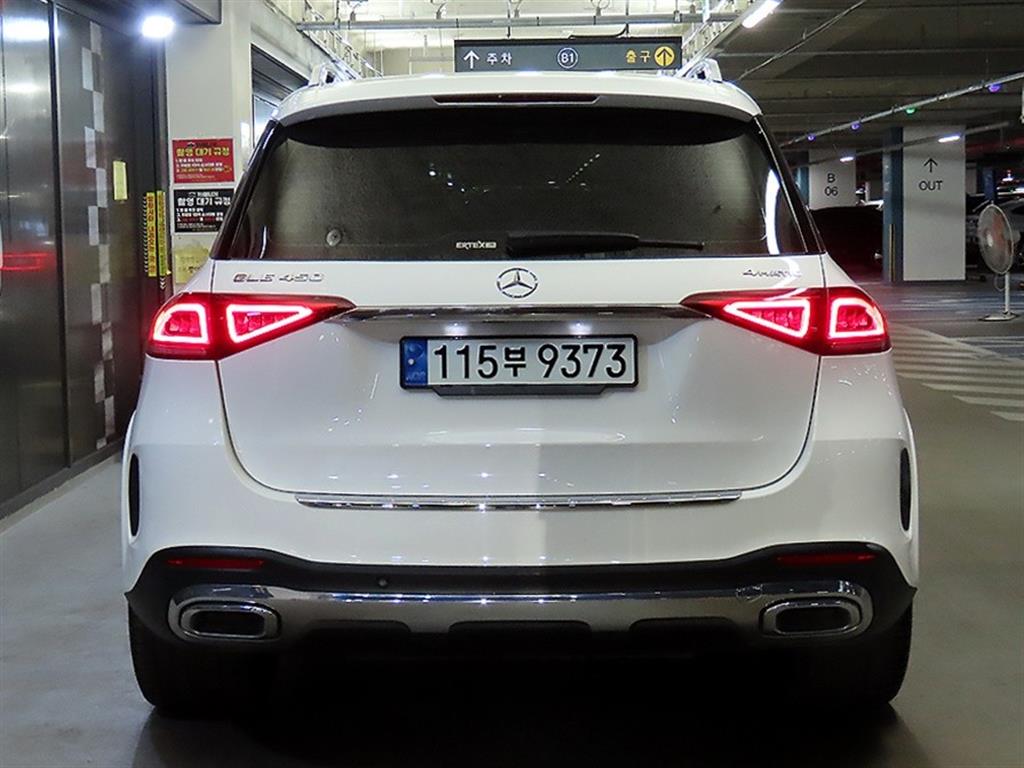 Mercedes Benz GLE Class - Vista 5