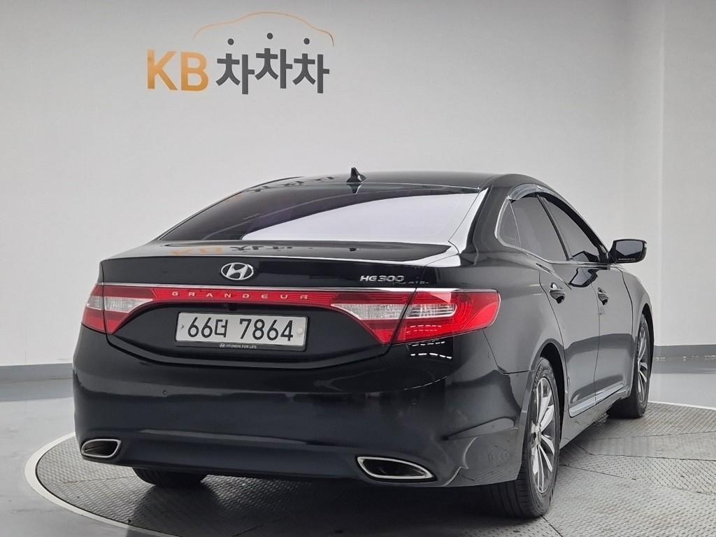 HYUNDAI Grandeur - Vista 3