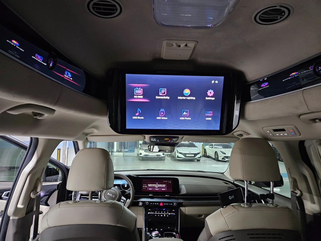 KIA Carnival - Vista 11