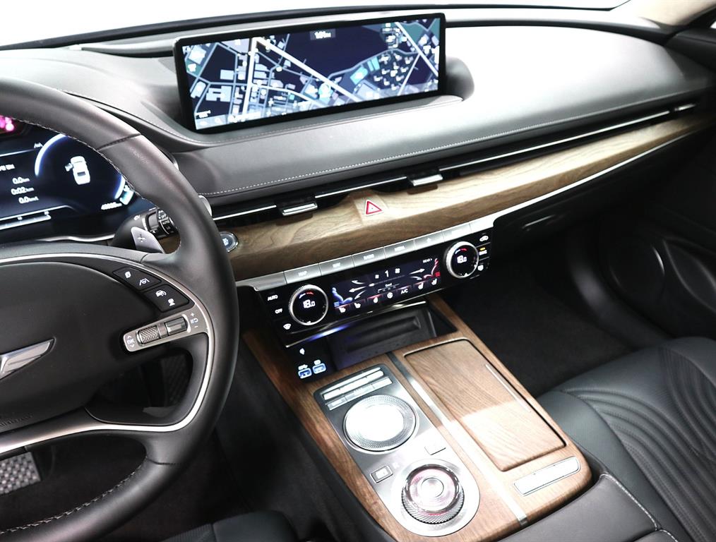 Genesis G80 - Vista 11