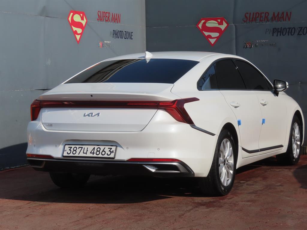 KIA K8 - Vista 5