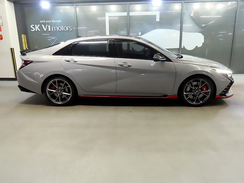 HYUNDAI Avante - Vista 3