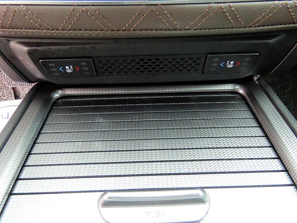 Ssangyong Rexton - Vista 12
