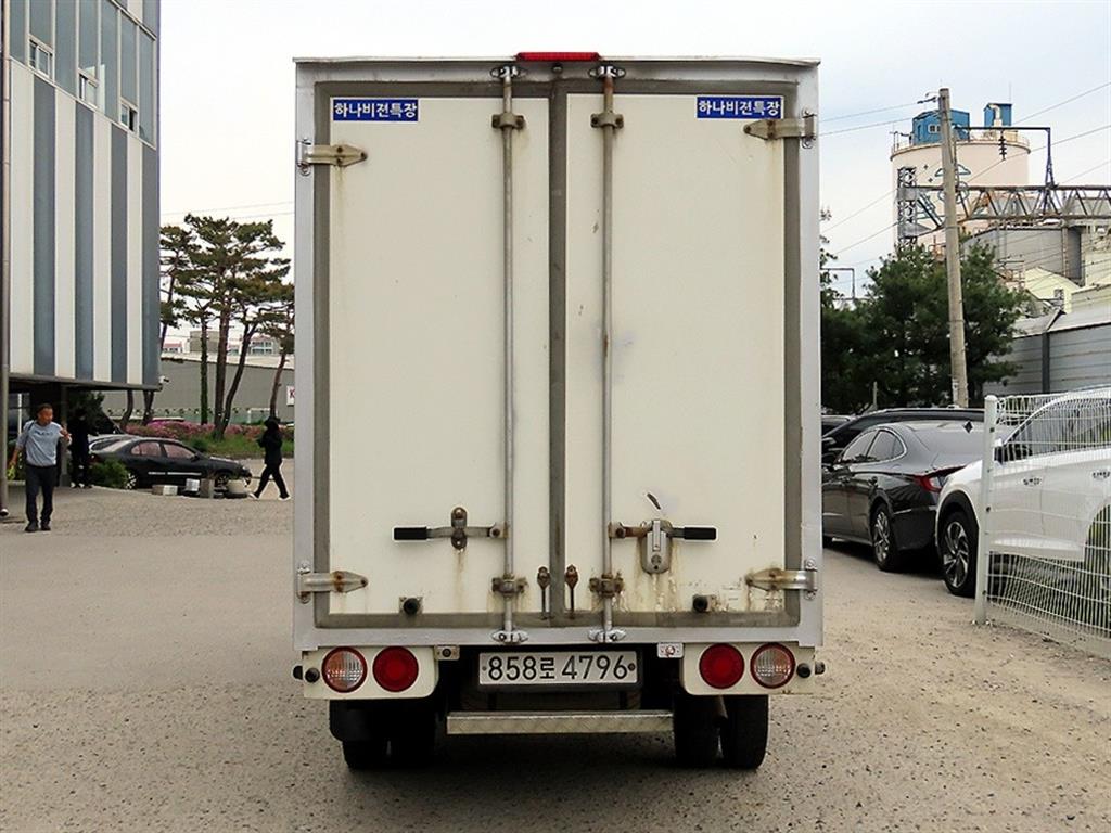 Small Truck Cargo (small) - Vista 4