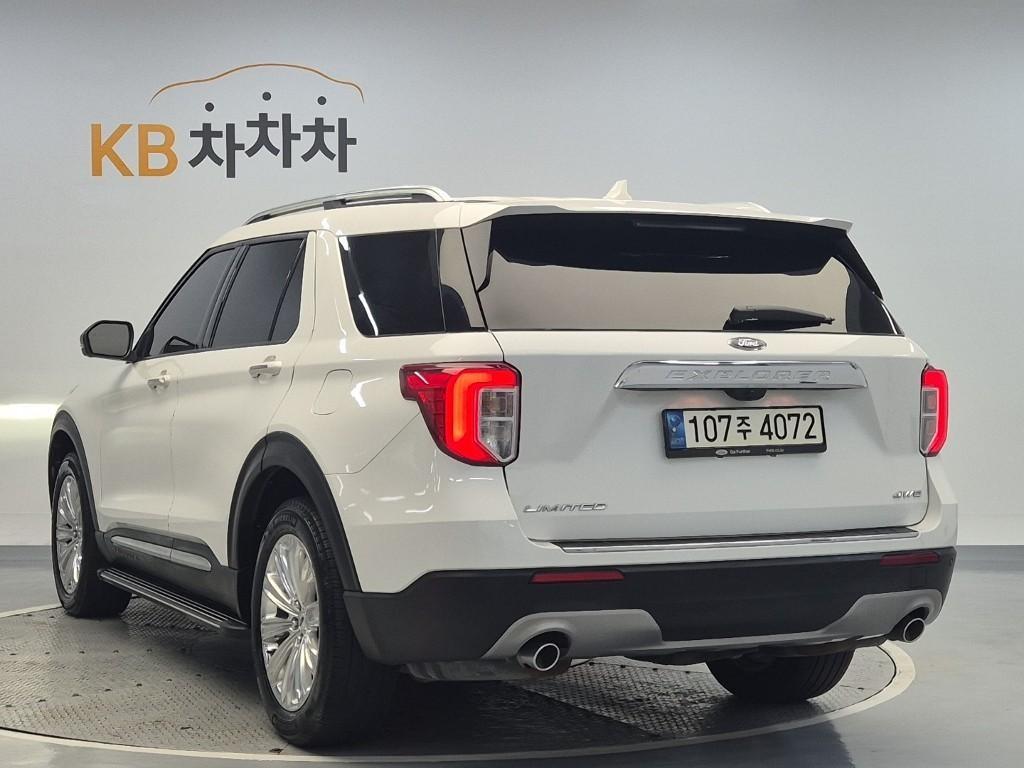 Ford Explorer - Vista 2