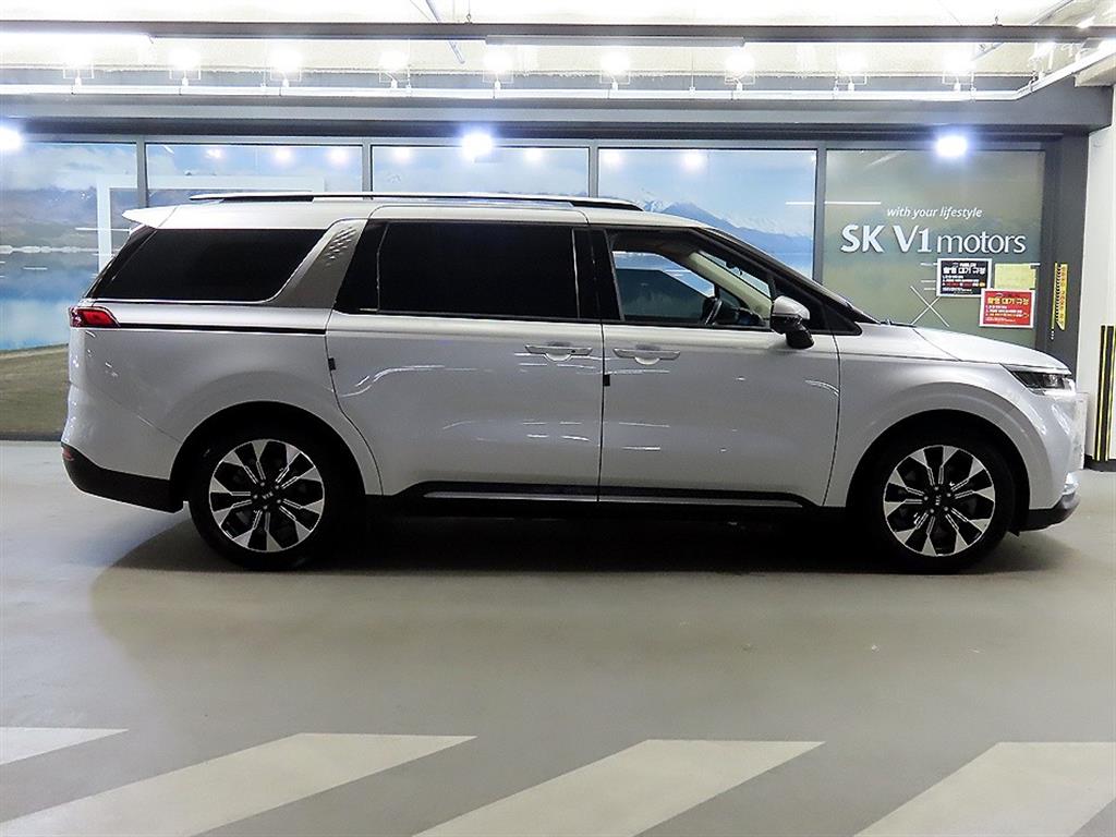 KIA Carnival - Vista 3