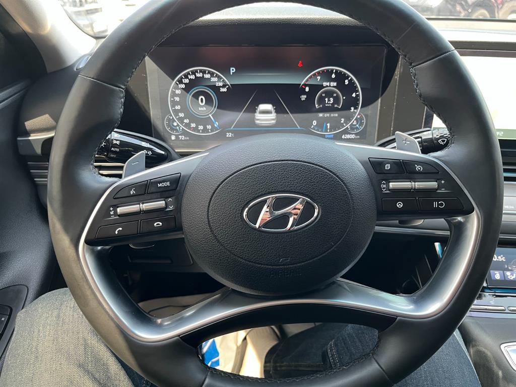 HYUNDAI Grandeur - Vista 11
