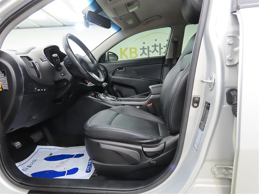 KIA Sportage - Vista 5
