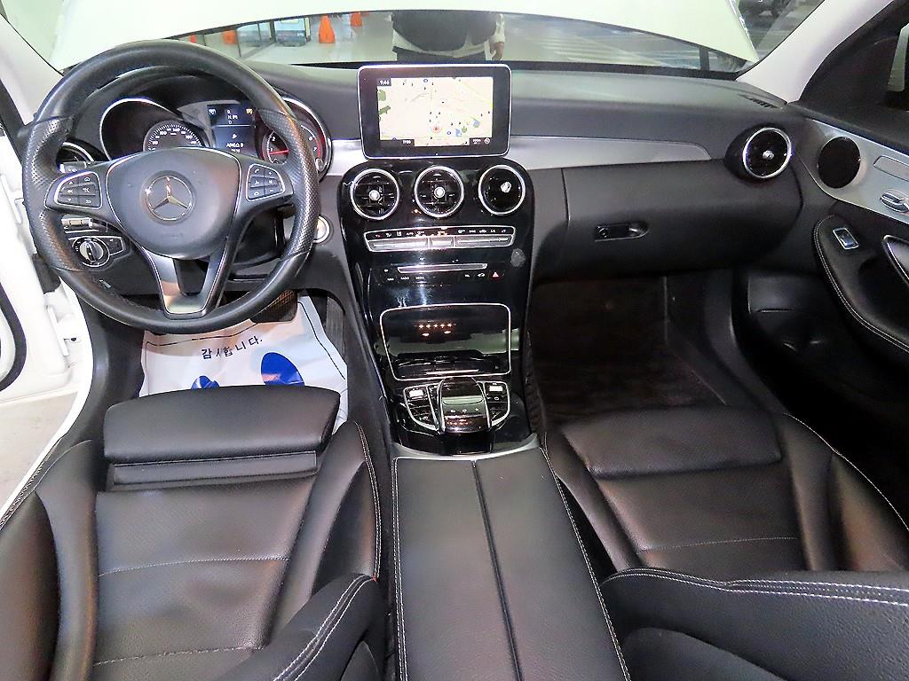 Mercedes Benz C Class - Vista 10