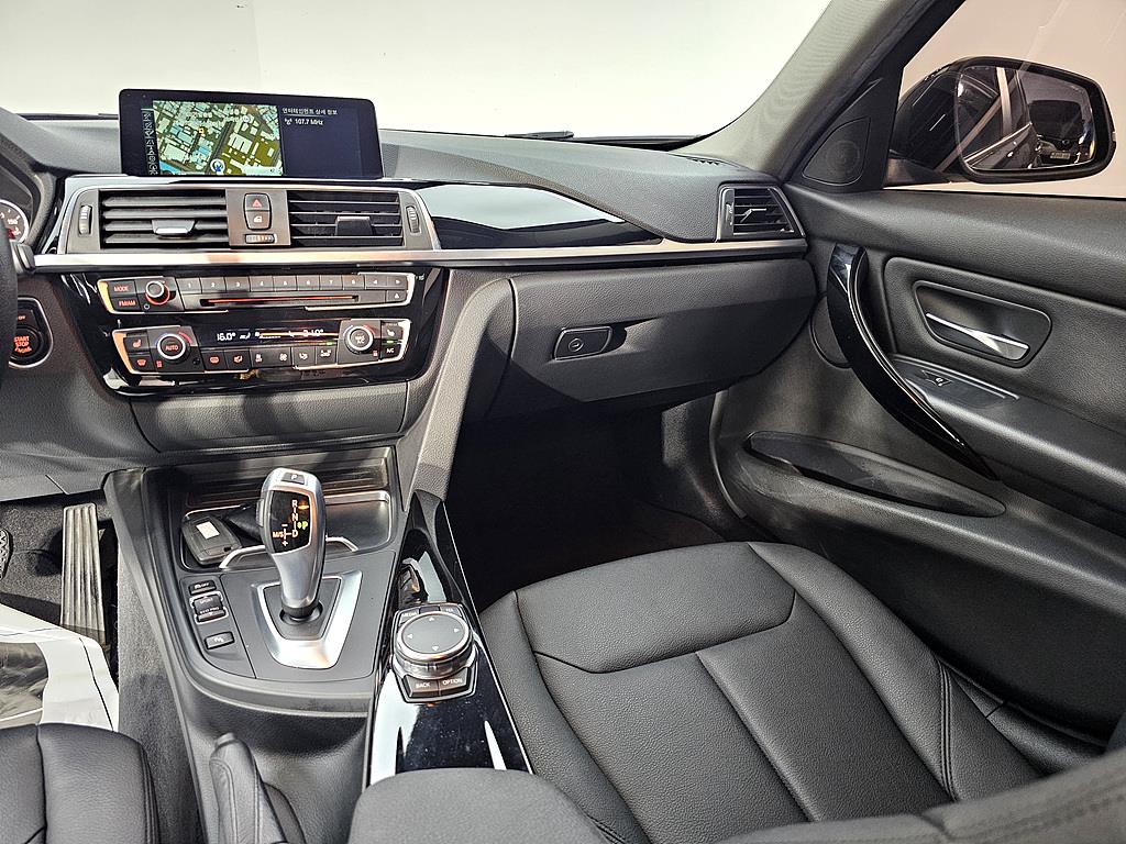 BMW 3 series - Vista 10