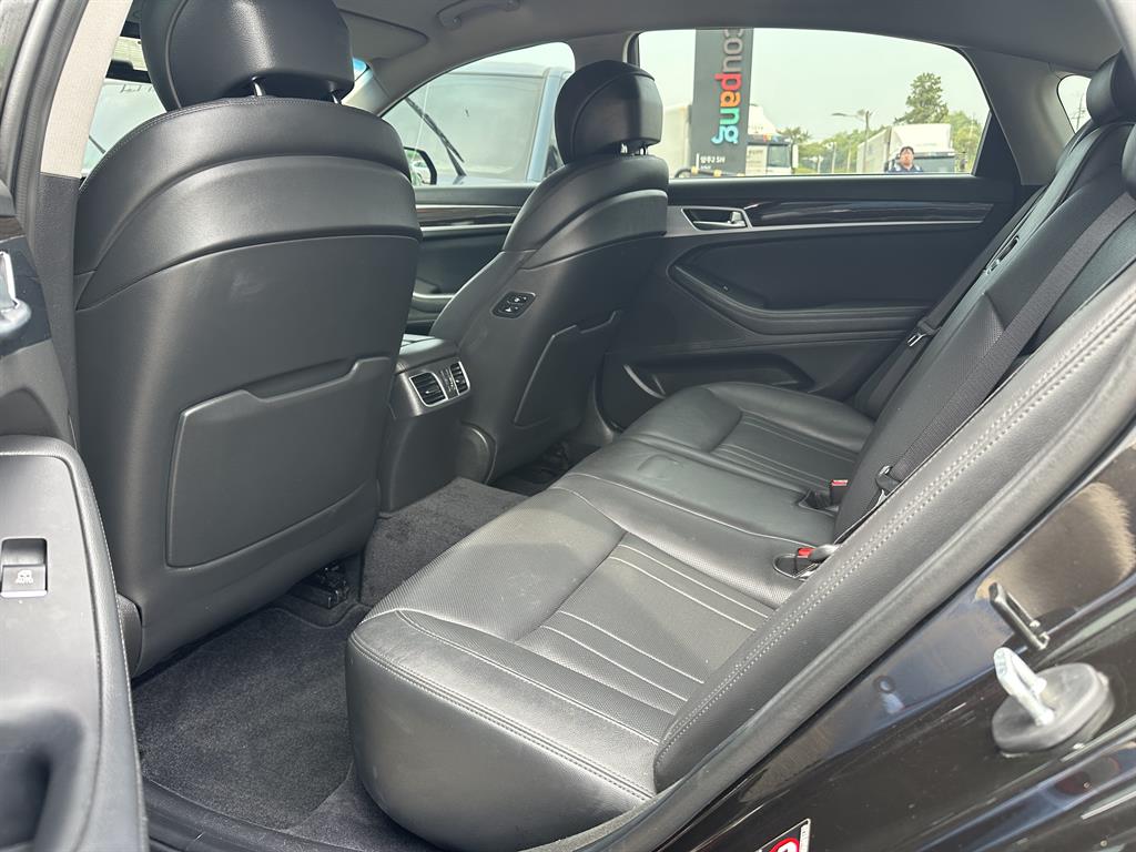 Genesis G80 - Vista 7