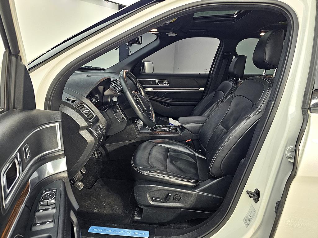Ford Explorer - Vista 8