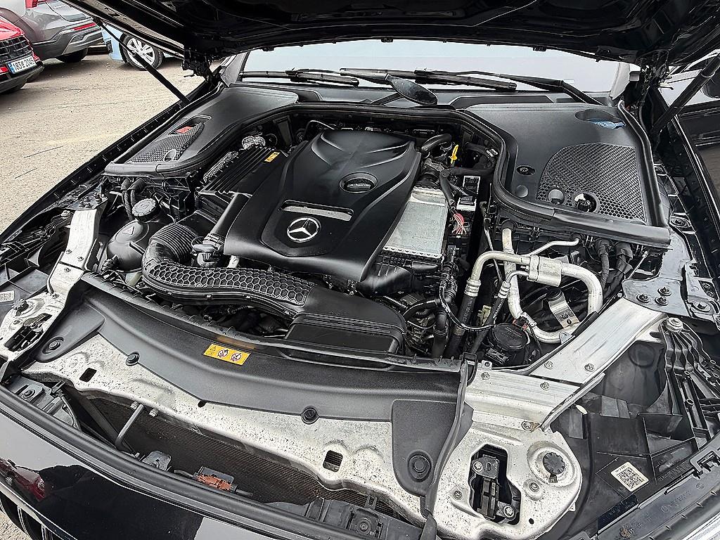 Mercedes Benz E class 2017 Negro - Importación desde Corea - HF Imports Iquique - Foto 19